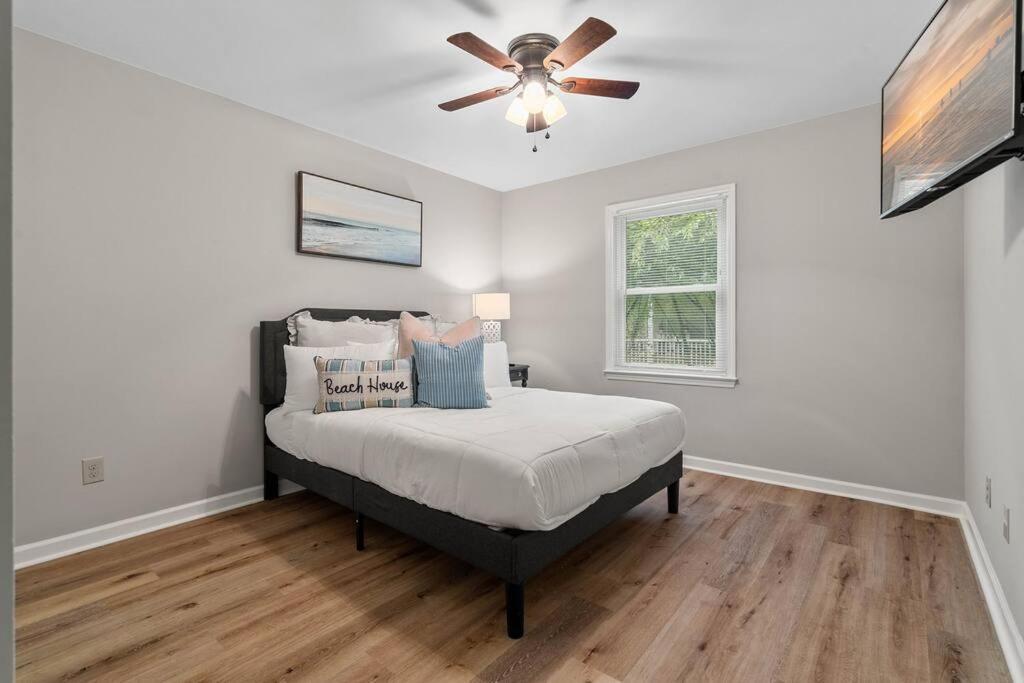 Cozy Lake Home - Jacuzzi King Bed Marina Access Mooresville Dış mekan fotoğraf