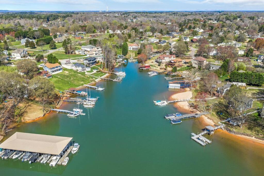 Cozy Lake Home - Jacuzzi King Bed Marina Access Mooresville Dış mekan fotoğraf